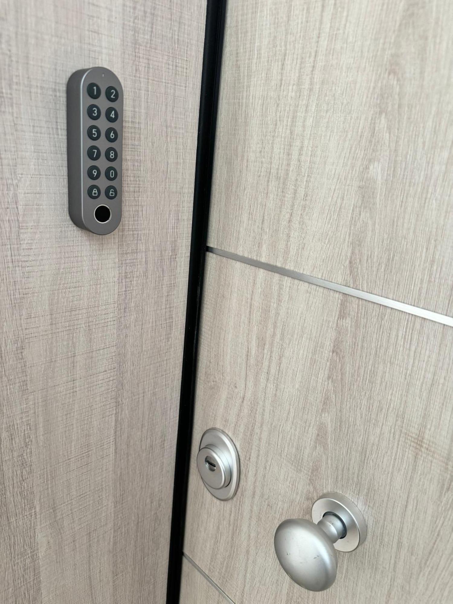 アテネUrban Breeze Aparment 1アパートメント エクステリア 写真