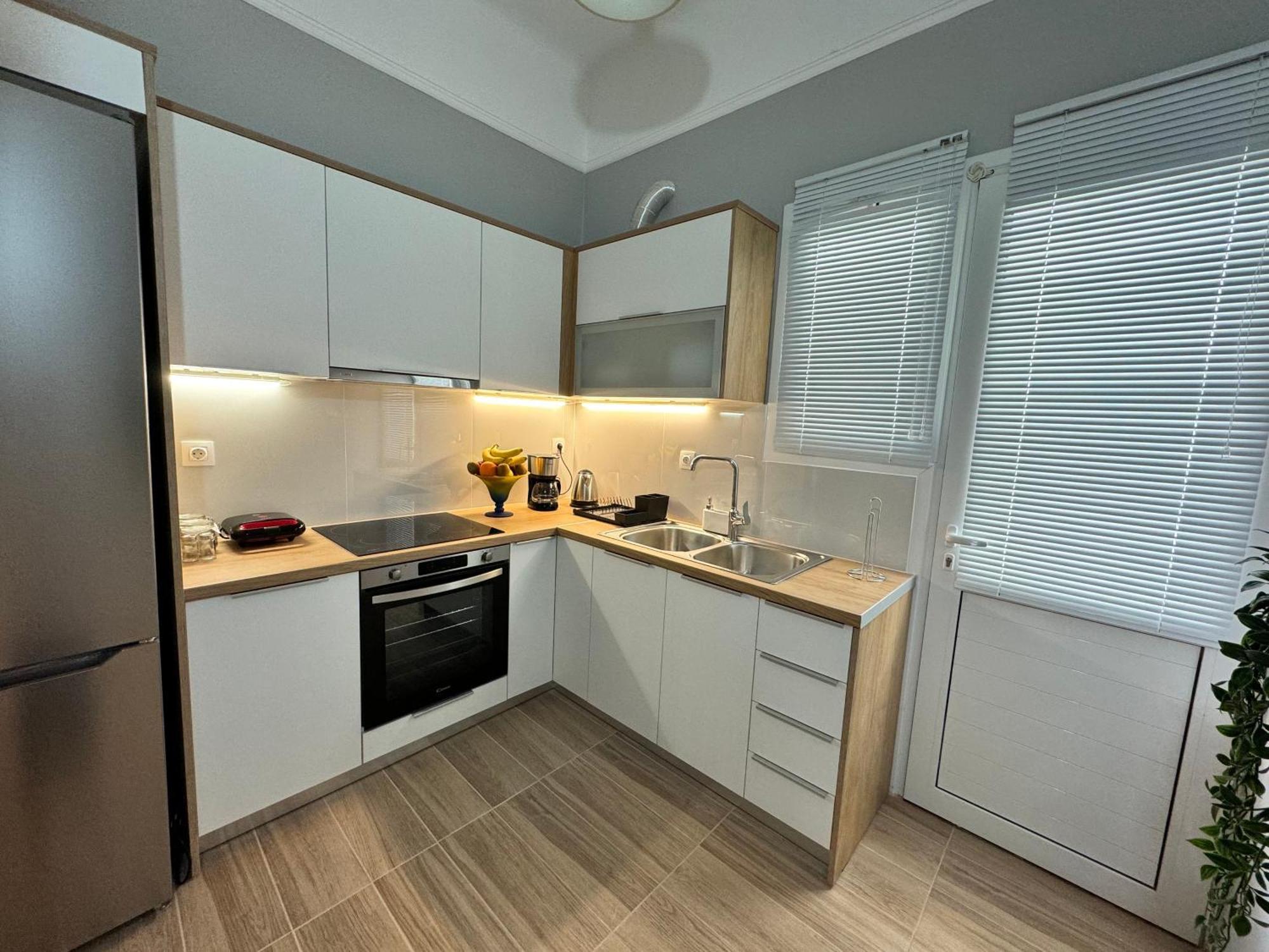 アテネUrban Breeze Aparment 1アパートメント エクステリア 写真