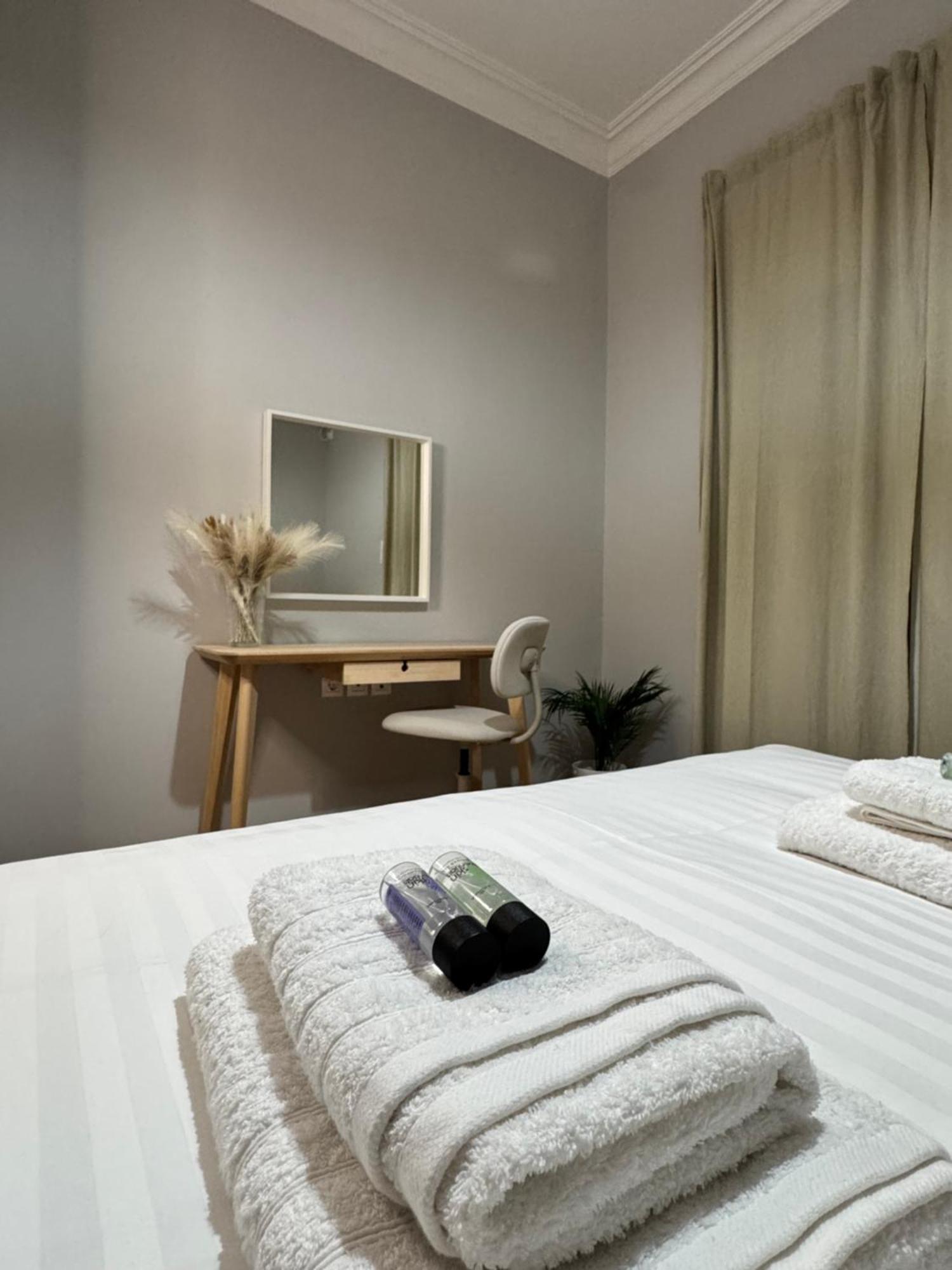 アテネUrban Breeze Aparment 1アパートメント エクステリア 写真